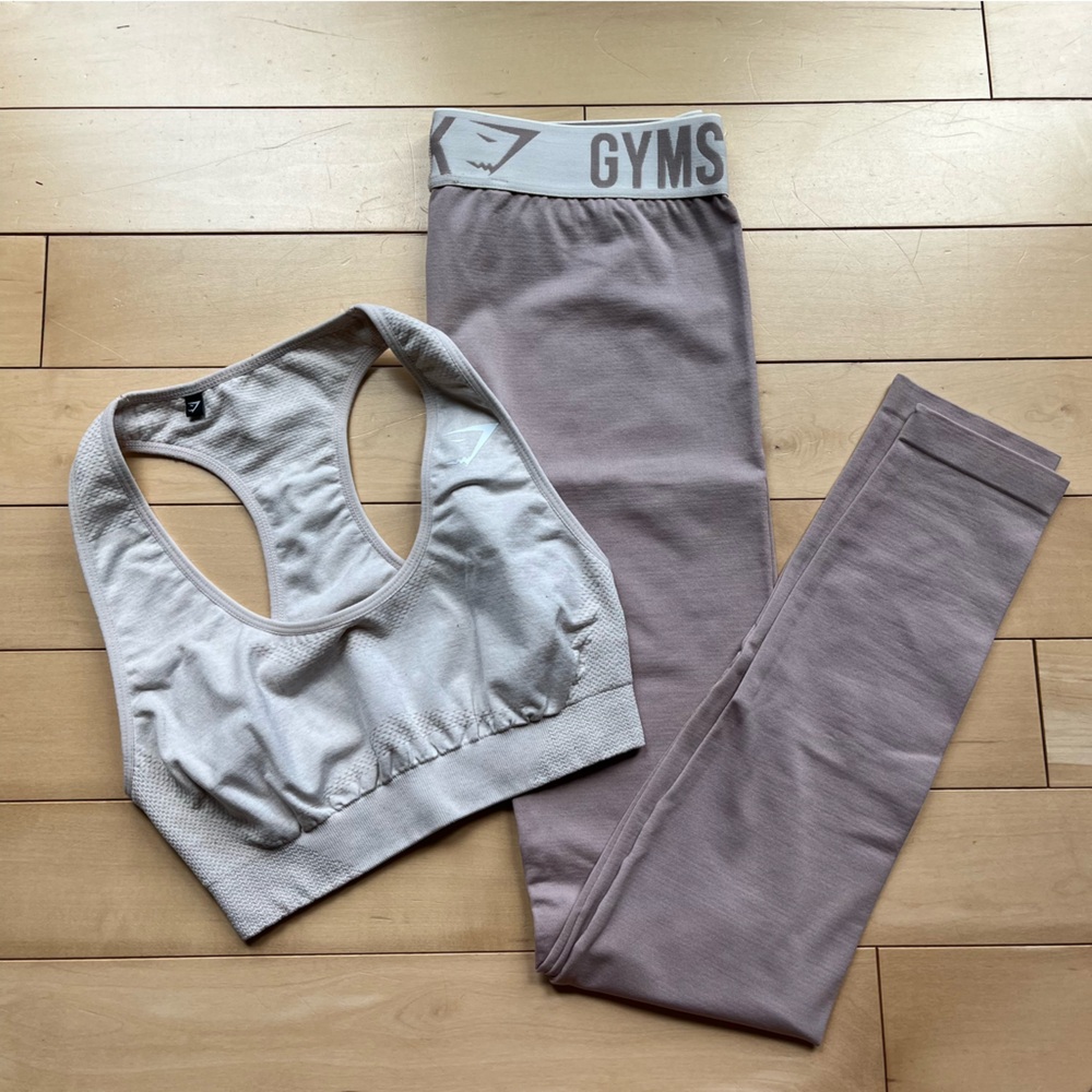 Gymshark Sports Bra & Leggings Set Size Small